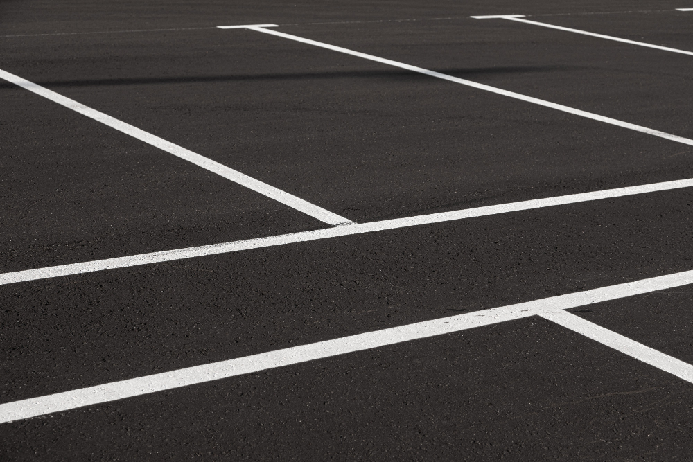 Understanding the Factors That Affect Drying Parking Lot Striping Paint
