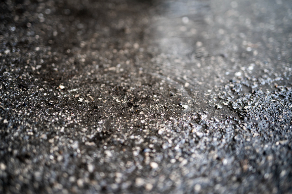 How Long Does Sealcoating Take to Dry?