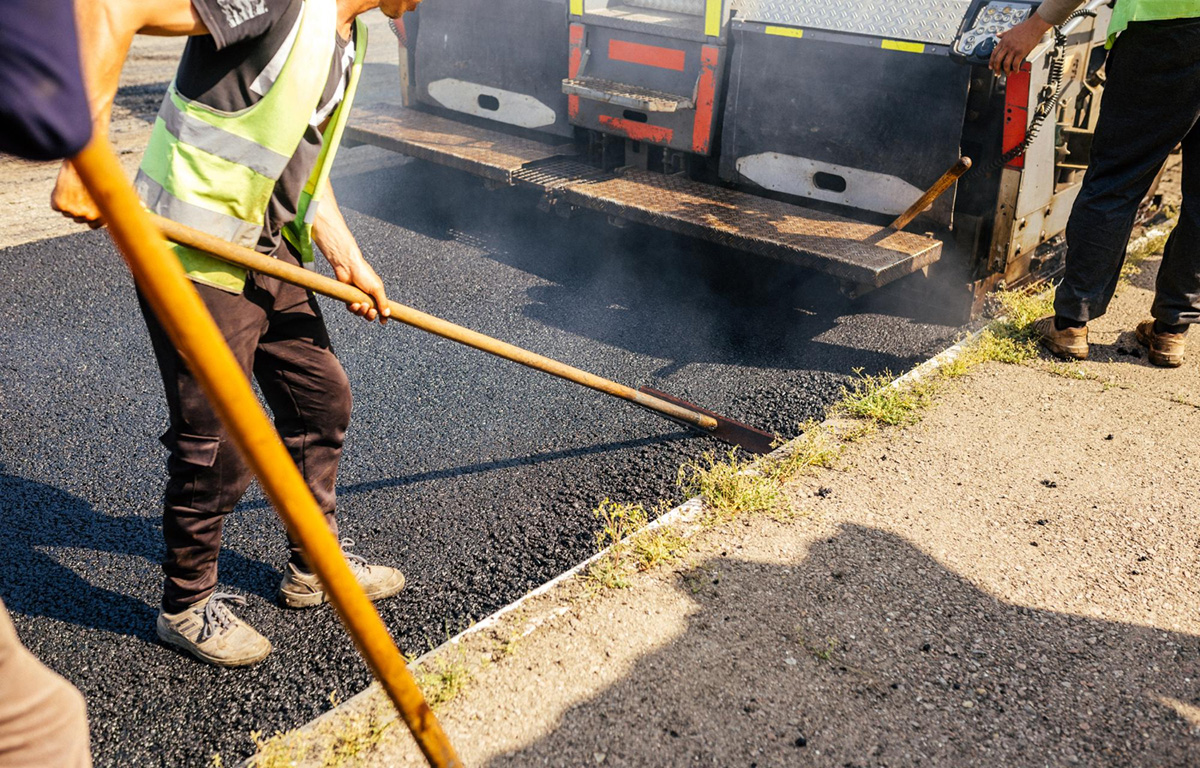 Hot VS Cold Patching Materials: Which is Better?