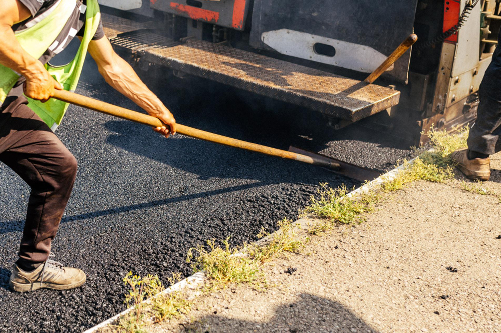 How to Prepare a Surface for Sealcoating