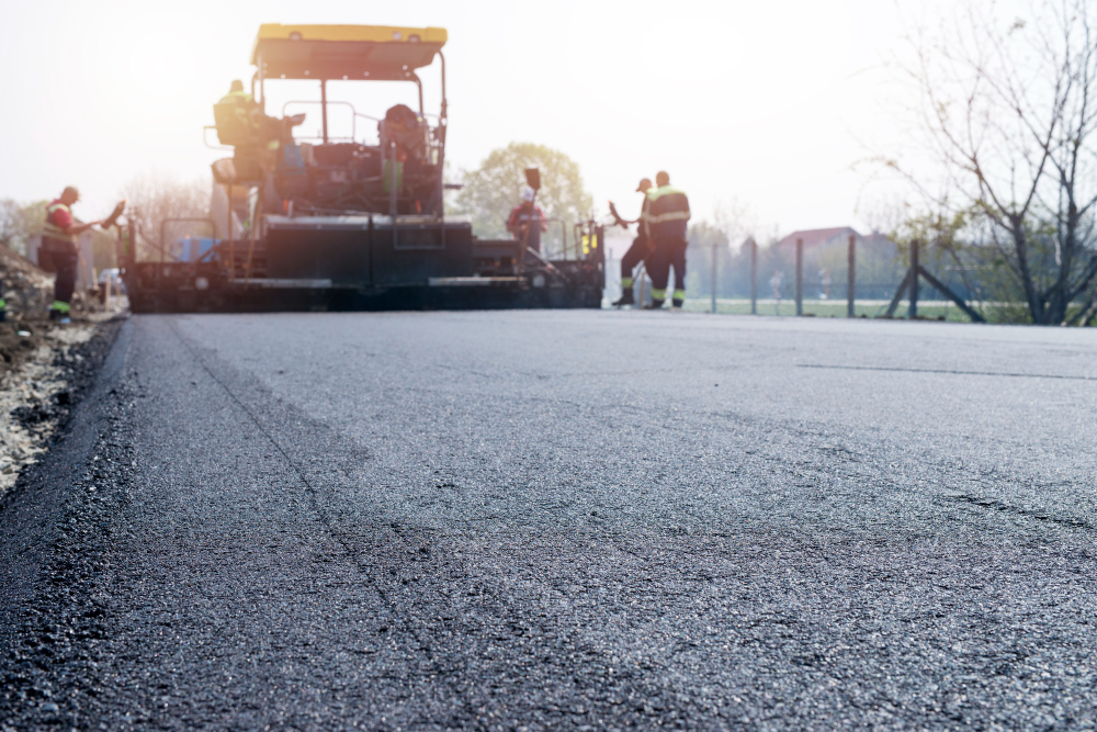 Must-Have Tools & Accessories for Asphalt Sealcoating Jobs
