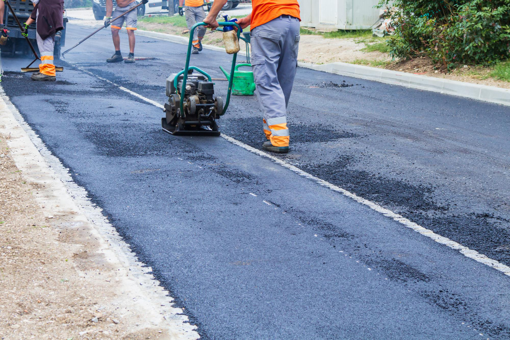 How Long Does Sealcoating Last in Florida?