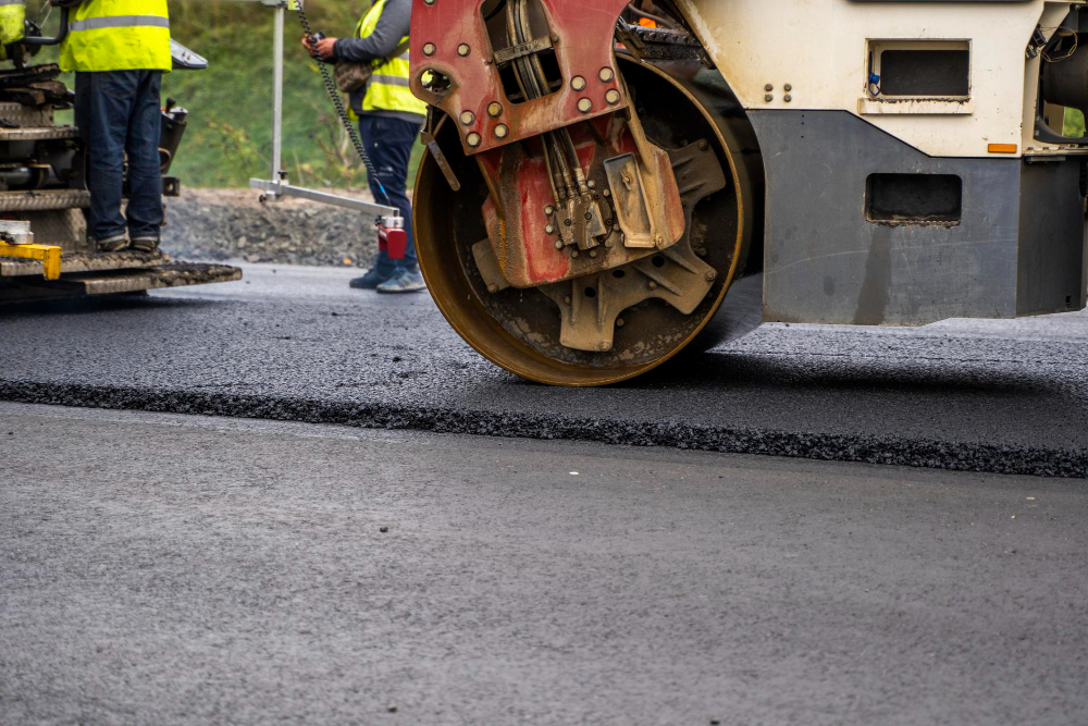 Asphalt Milling and Resurfacing: A Guide for Florida Businesses