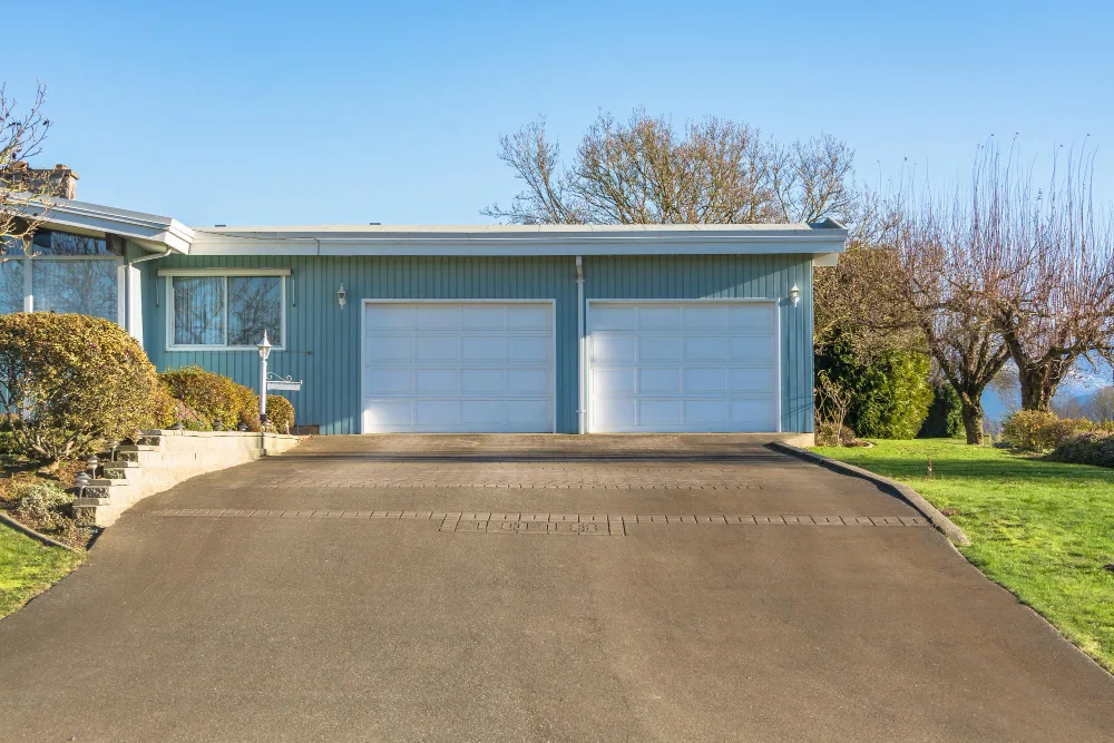 How Long Does Driveway Sealcoating Need to Dry?