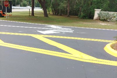 Asphalt pavement painting