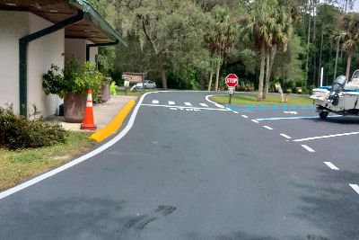 Asphalt pavement painting