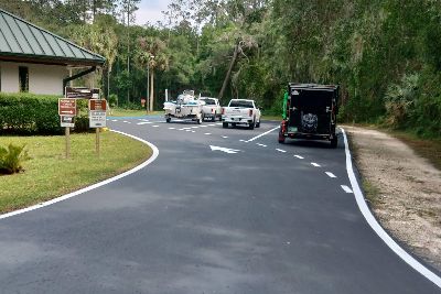 Asphalt pavement painting