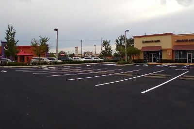 Parking lot sealcoating & striping